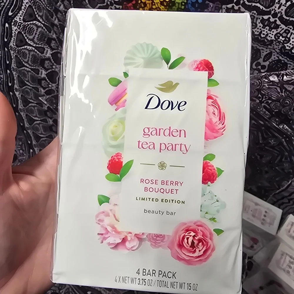 Dove Garden Tea Party Rose Berry Bouquet Limited Edition Bar Soaps 4 Pk NIBS